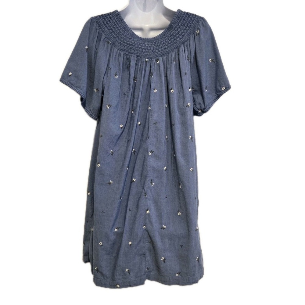 Old Navy Women's‎ Shift Dress Smocked Neckline Chambray Embroidered Floral Large - Picture 4 of 10